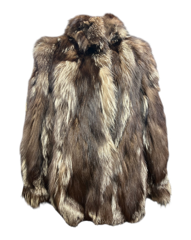 Manteau mi long en pièce de renard vintage utilisé en bon état. 238