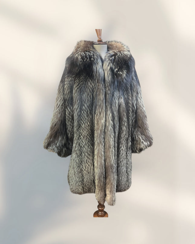 Manteau en fourrure de renard argenté come neuf