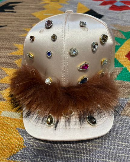 Casquette bijoux combiné et fourrure sur le front taille unique