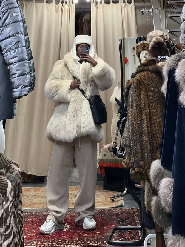 <h2>Shop the look<br/><span style="text-decoration:underline">50% off</span></h2>