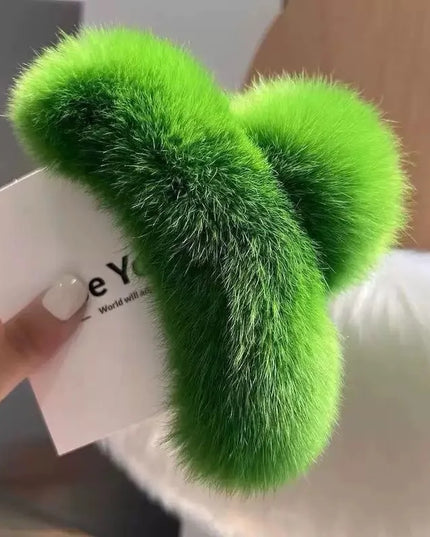 Pince à Cheveux Surdimensionnée en Fourrure de Lapin. Chaud et Doux pour Chignons Épais, Style Hiver Luxe