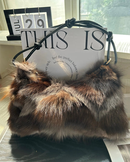 Sac Bandoulière Fourrure Renard Argenté - Hiver 2026