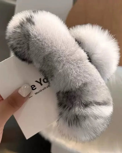 Pince à Cheveux Surdimensionnée en Fourrure de Lapin. Chaud et Doux pour Chignons Épais, Style Hiver Luxe